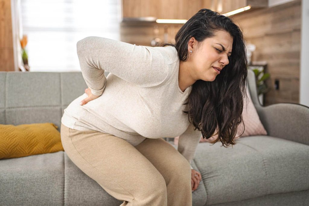 When to See a Hip Orthopedic Surgeon for Your Hip Pain